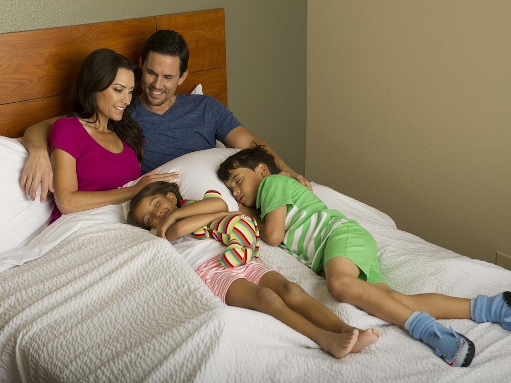 WoodSpring Suites Des Moines Pleasant Hill