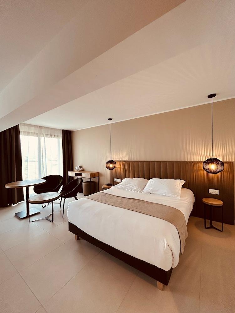 Hotel Restaurant SPA la Madrague