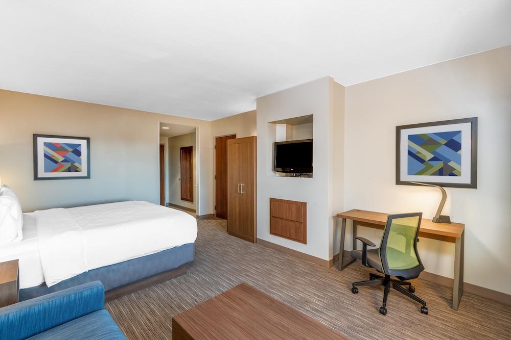 Holiday Inn Express & Suites St. George North - Zion by IHG