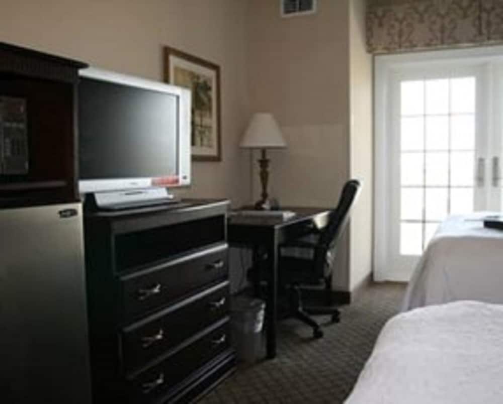 Hampton Inn & Suites Galveston