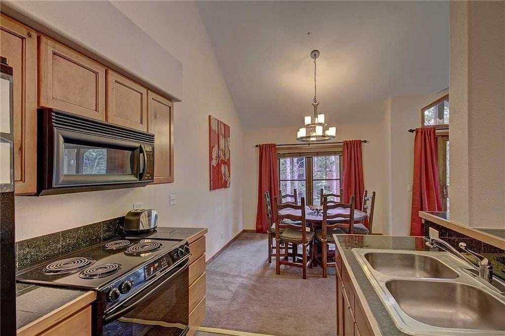 Los Pinos by Breckenridge Resort Managers