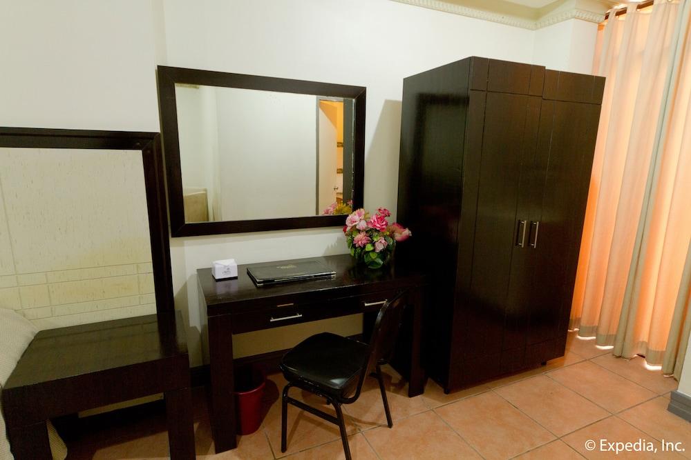 Crown Regency Residences - Cebu