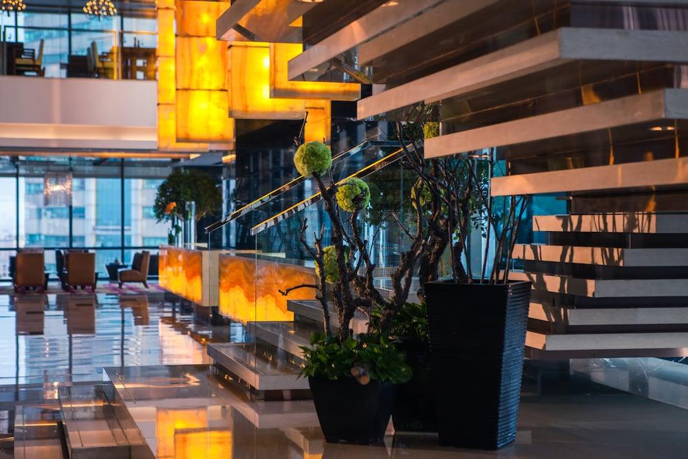 Renaissance Shanghai Zhongshan Park