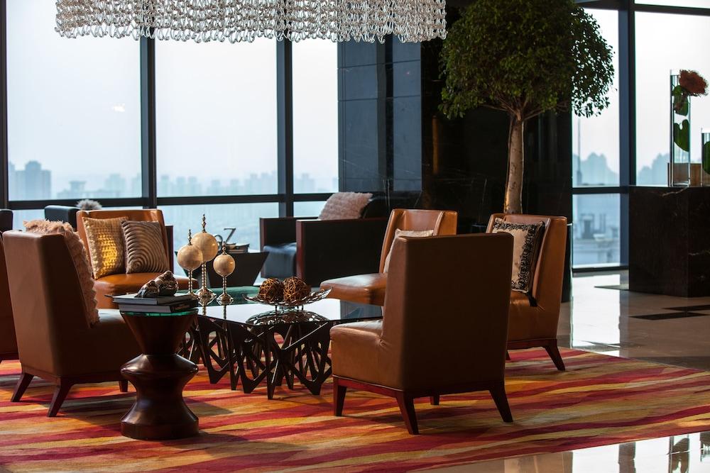 Renaissance Shanghai Zhongshan Park