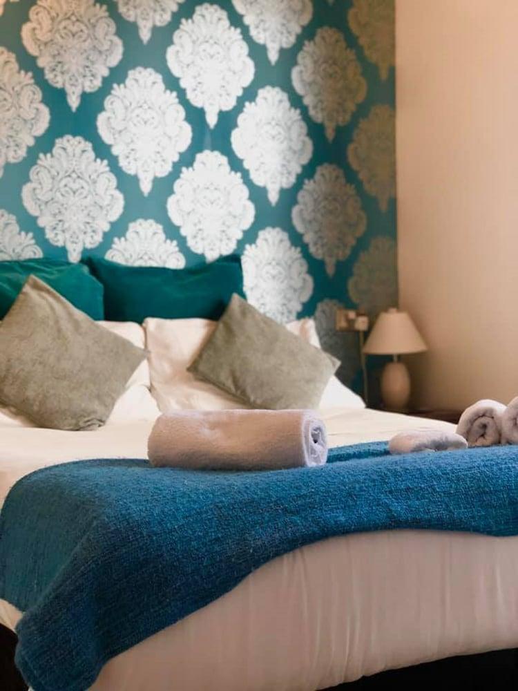 The Ashleigh - Dog Friendly