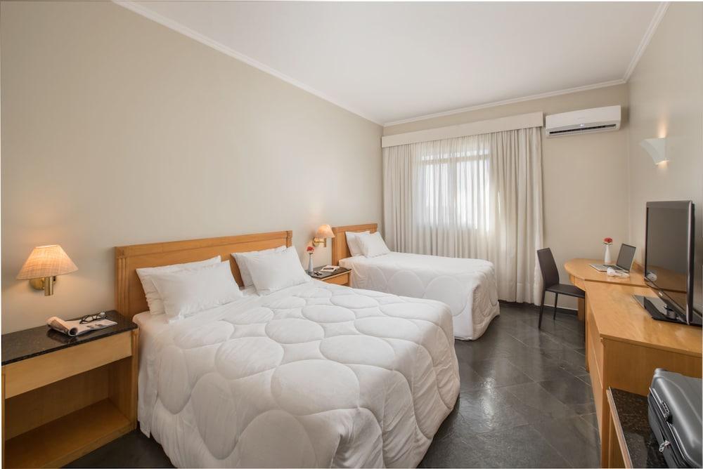 Hotel Nacional Distributed by Intercity