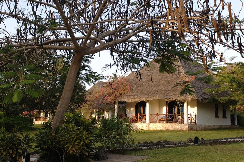 Bluebay Beach Resort & Spa