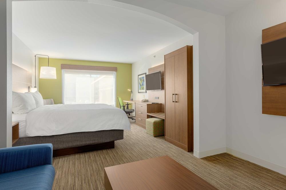 Holiday Inn Express Hotel & Suites Vestal by IHG