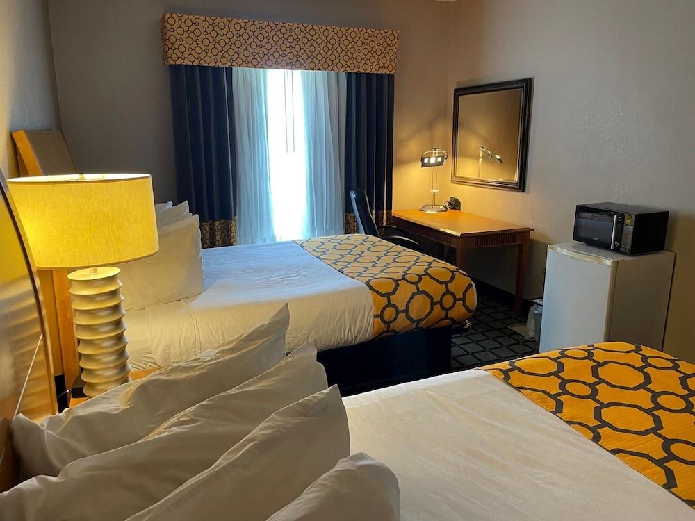 Baymont by Wyndham West Plains