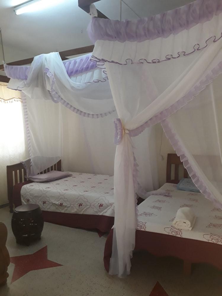 Bermuda Garden Hotel