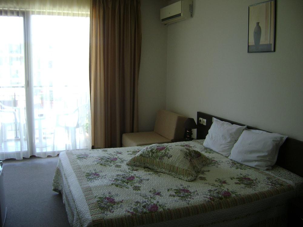 Family Hotel Kandrovi