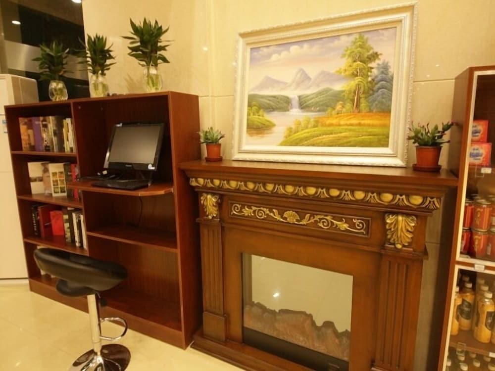 GreenTree Inn YangZhou West KaiFa Road Baolong Square Express Hotel