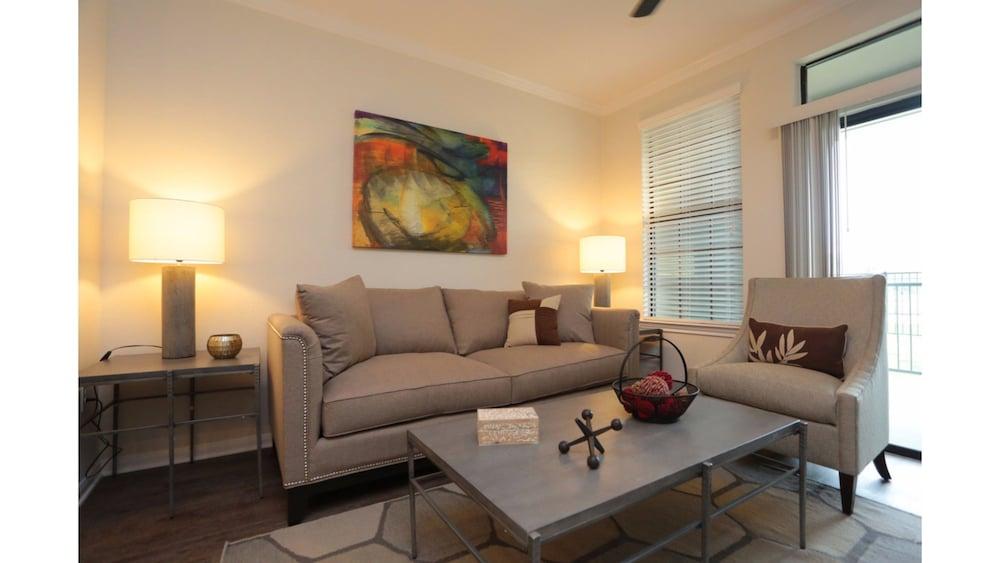 Suite Destination Austin City Center