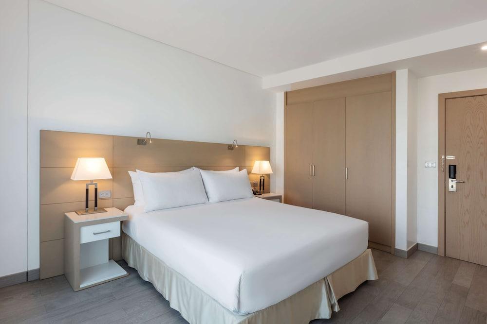 DoubleTree by Hilton Mazatlan