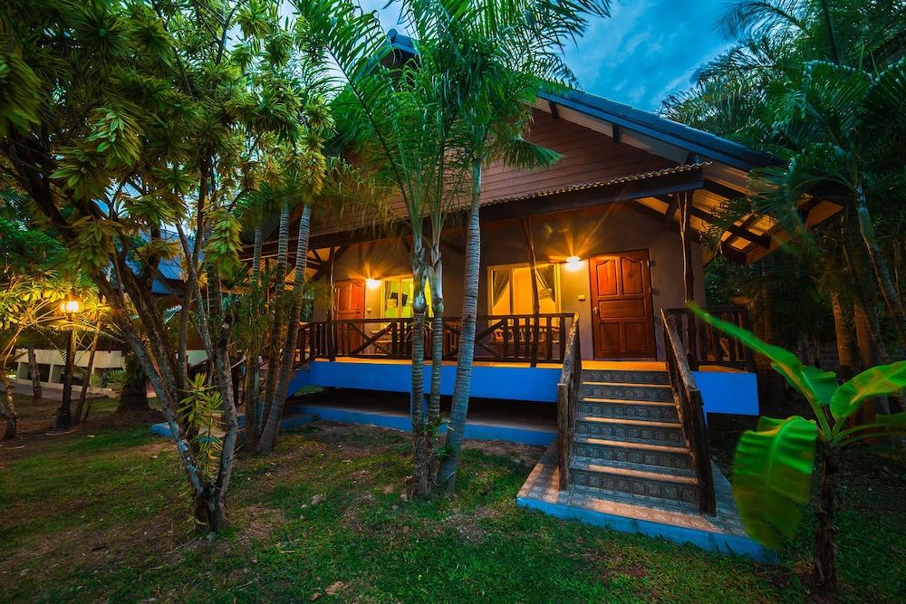 Baanboonpetch Resort