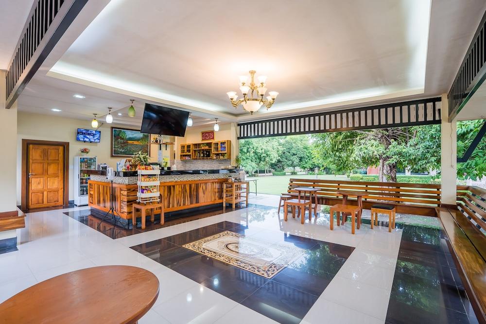 Tontan Resort Cha-Am