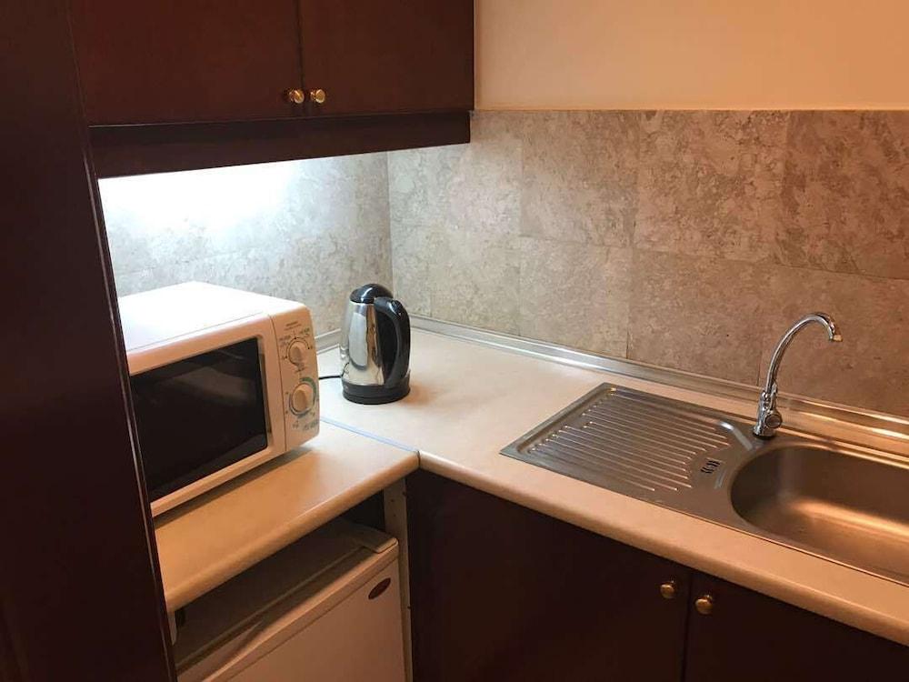 Queens Service Suite at Times Square