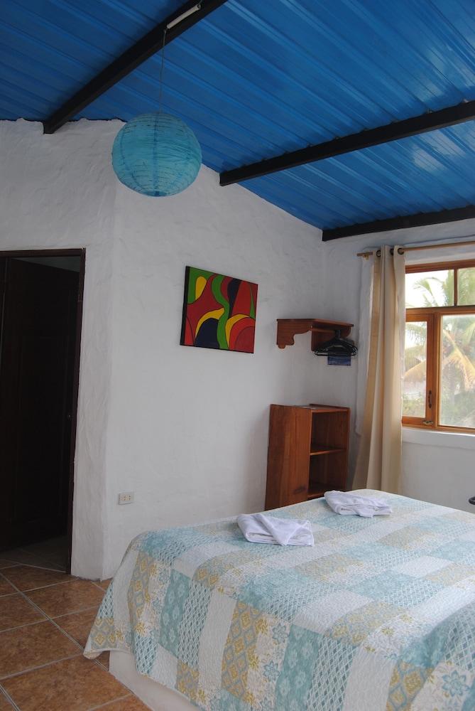 Hostal Galapagos by Bar de Beto