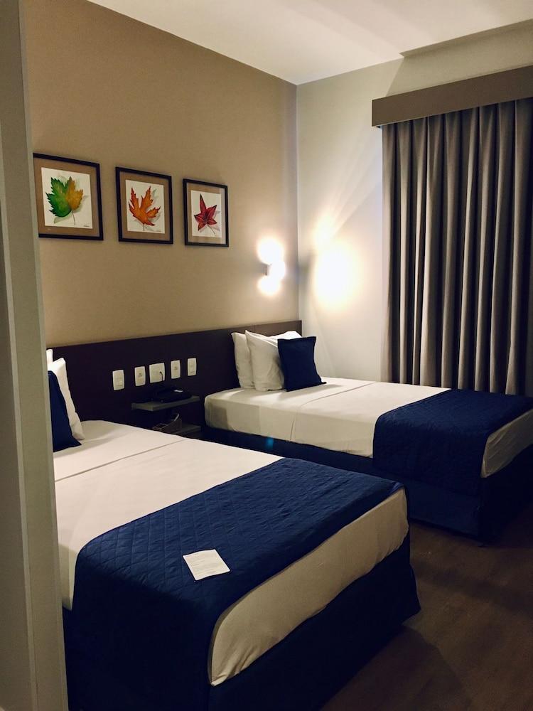 Summit Suítes Pindamonhangaba