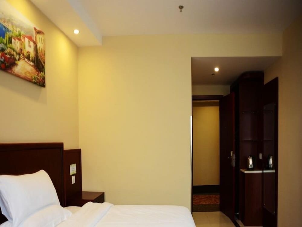 GreenTree Inn ShangHai ZhouPu Town XiuPu Road Business Hotel