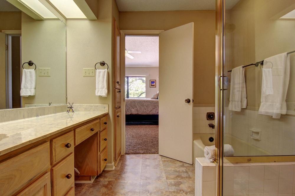 Delroy Curly Rays Comal  Cw C211 2 Bedroom Condo by RedAwning