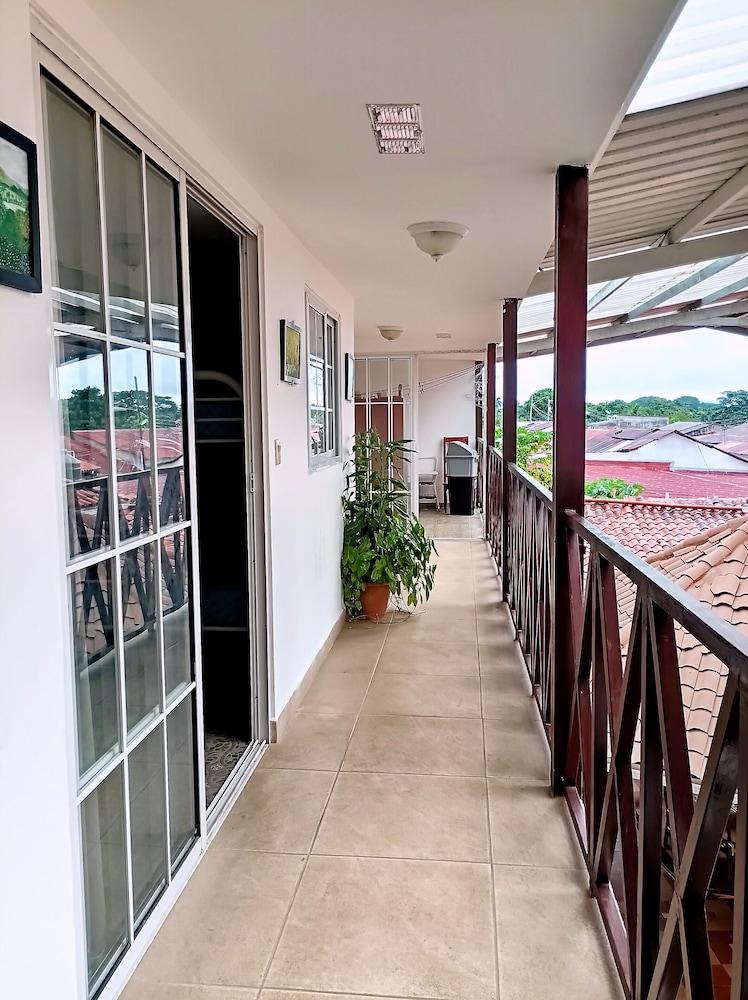 Hotel Las Catalinas Antón