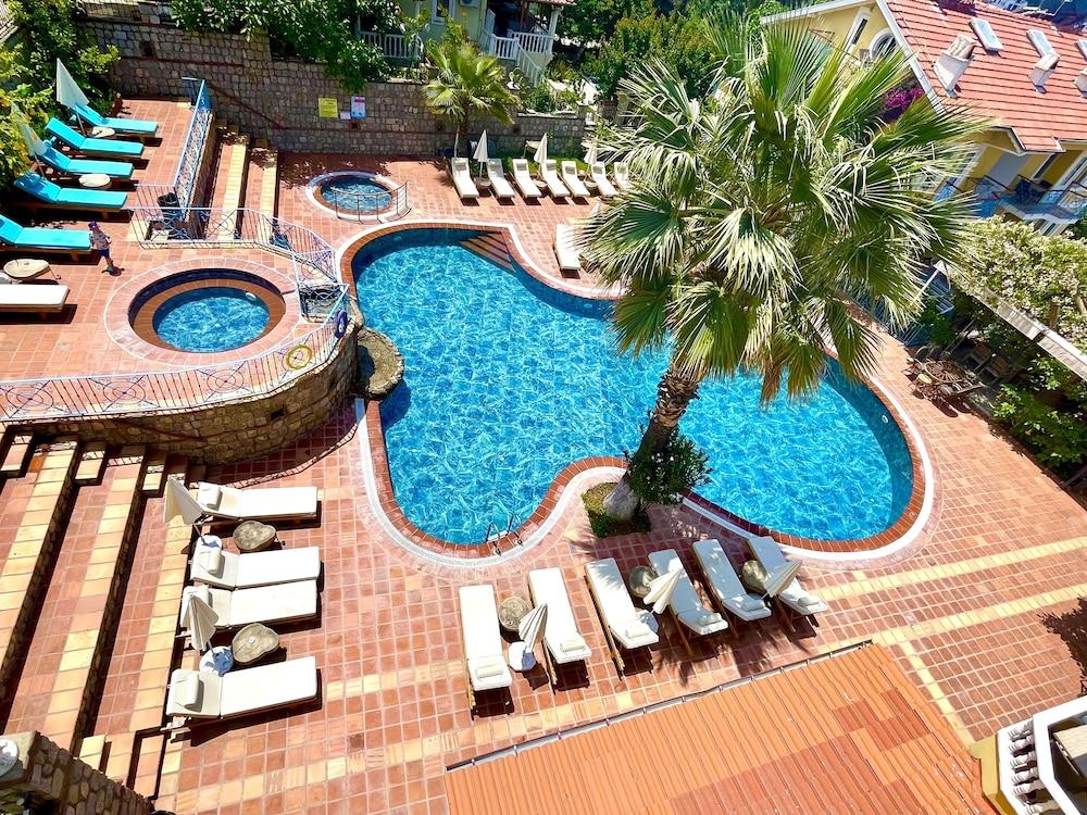 Mountain Valley Oludeniz