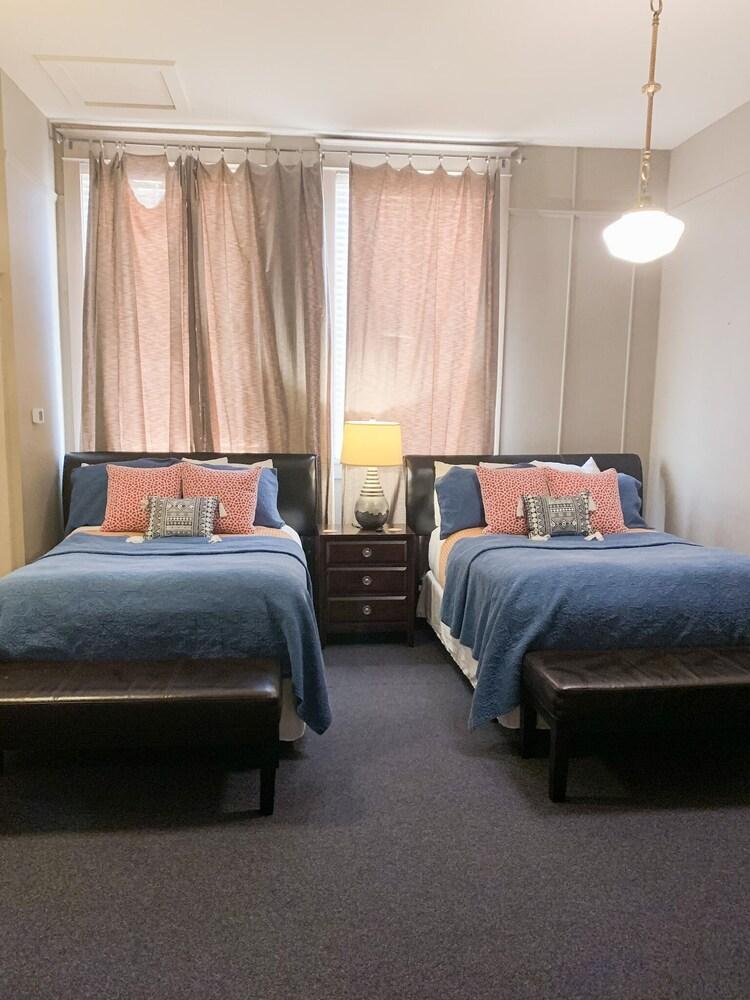 The Loft on the Square Guest Suites