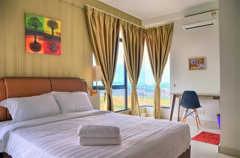 1Tebrau Premium Suites by 12stay