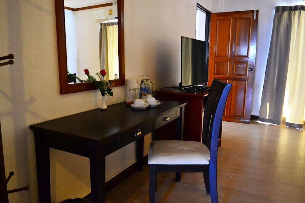 Nattirat Grand Hotel