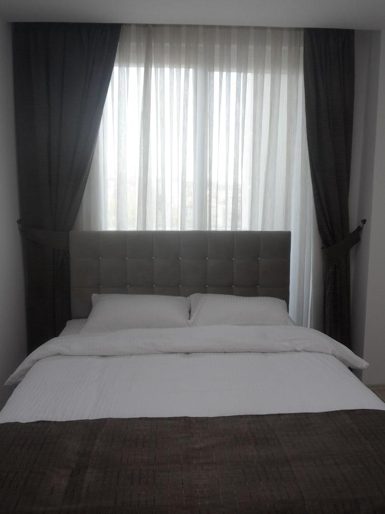 Guckar Sehrinn Oteli Serik