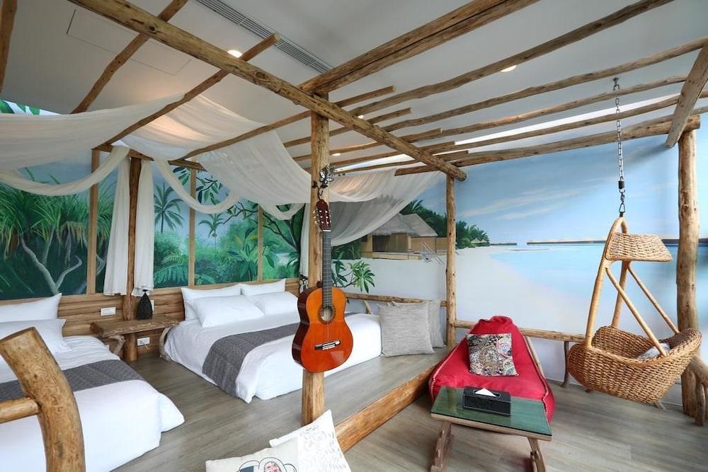 Maple House Riverside