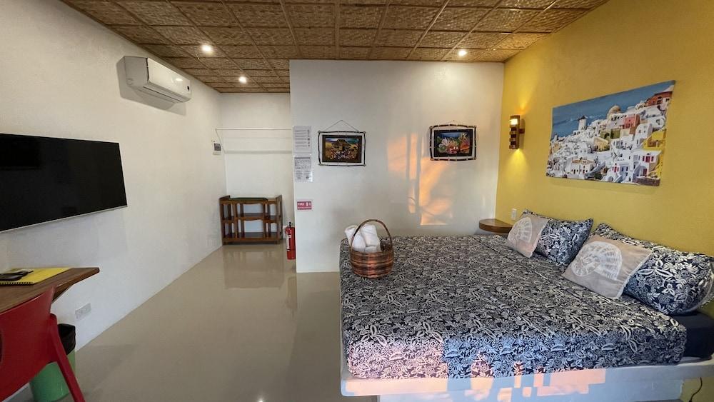 Footprints Beach Resort