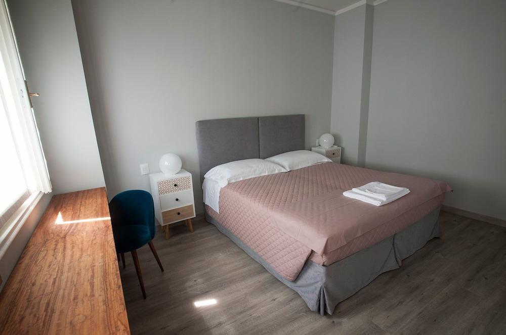 Dimora 16 Rooms & Garden