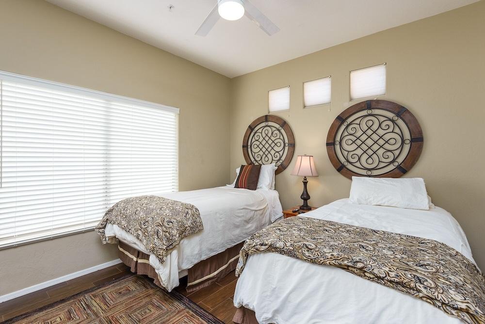 Raintree 2 Bedroom Condo by RedAwning