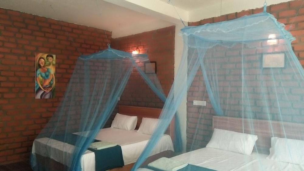 Ayubo Ella - Bed & Breakfast