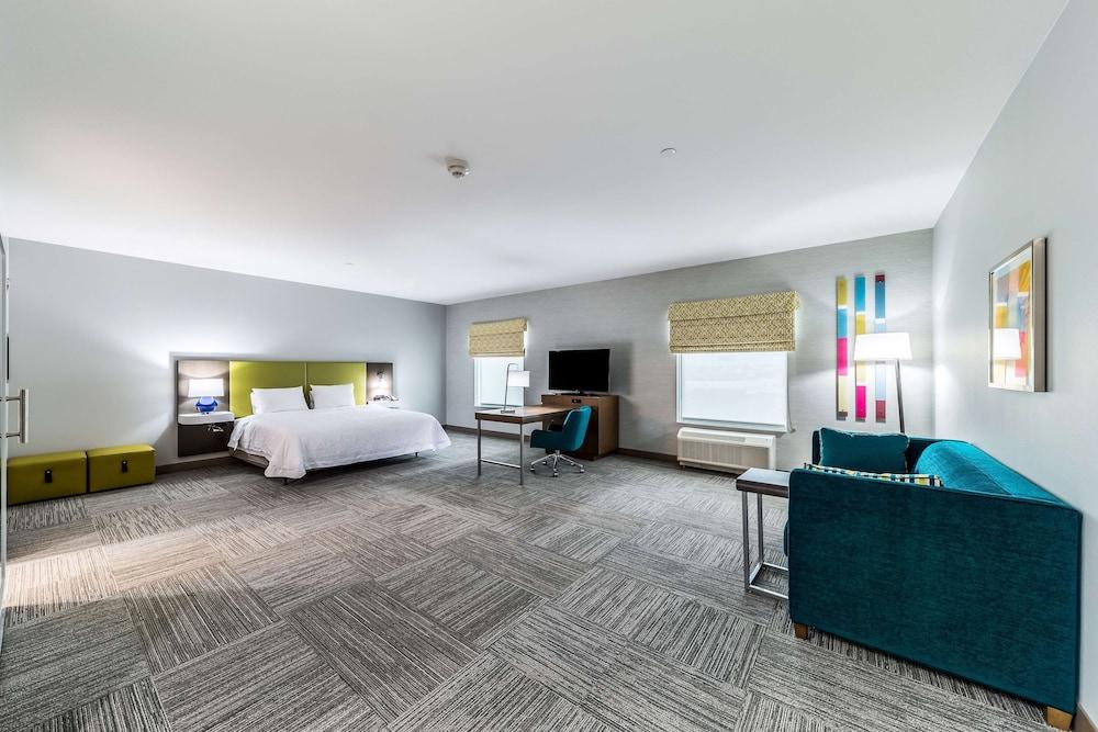 Hampton Inn & Suites Pryor