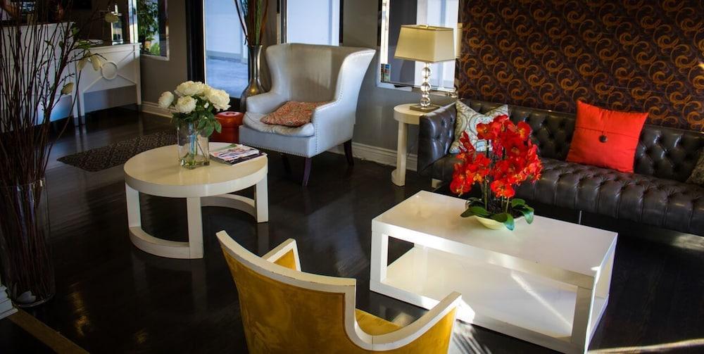 L.A. Sky Boutique Hotel