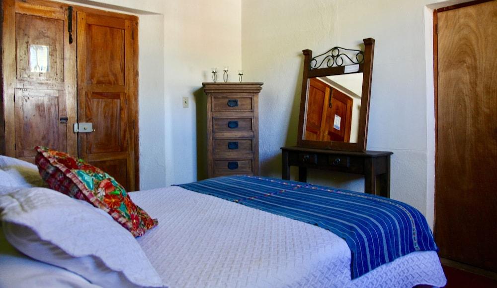 Hostal Antigueño - Hostel