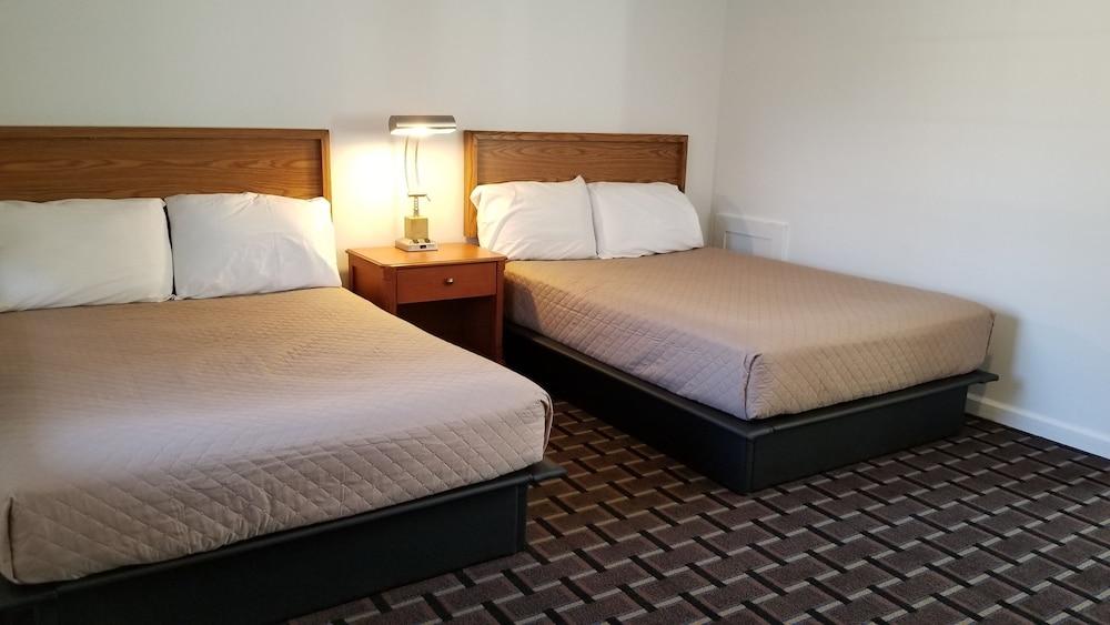 Budget Inn Breezewood