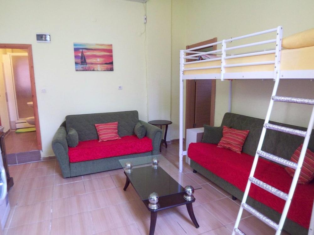 Izmir Tatil Evi Beach Resort