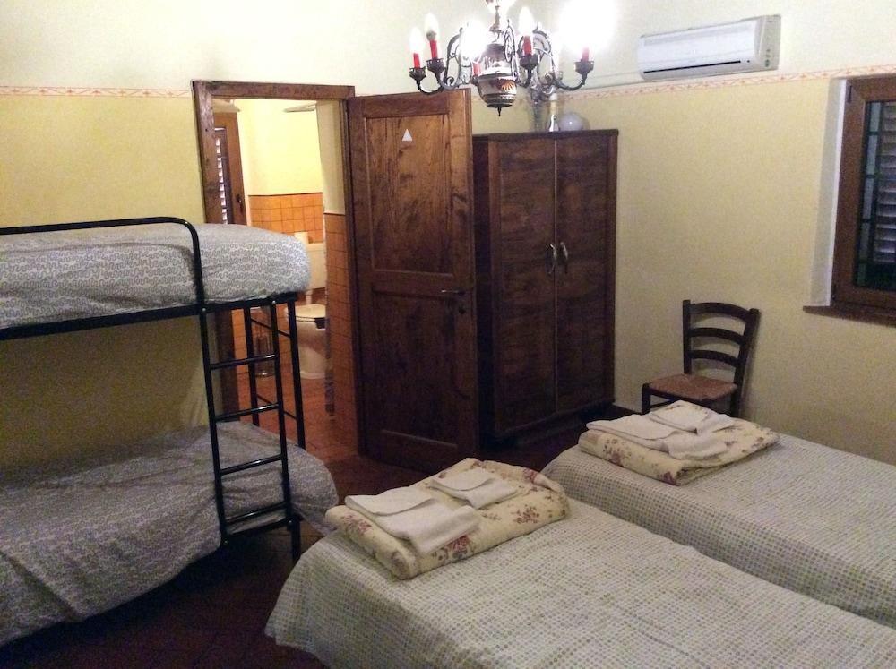 Antico Borgo Toscano