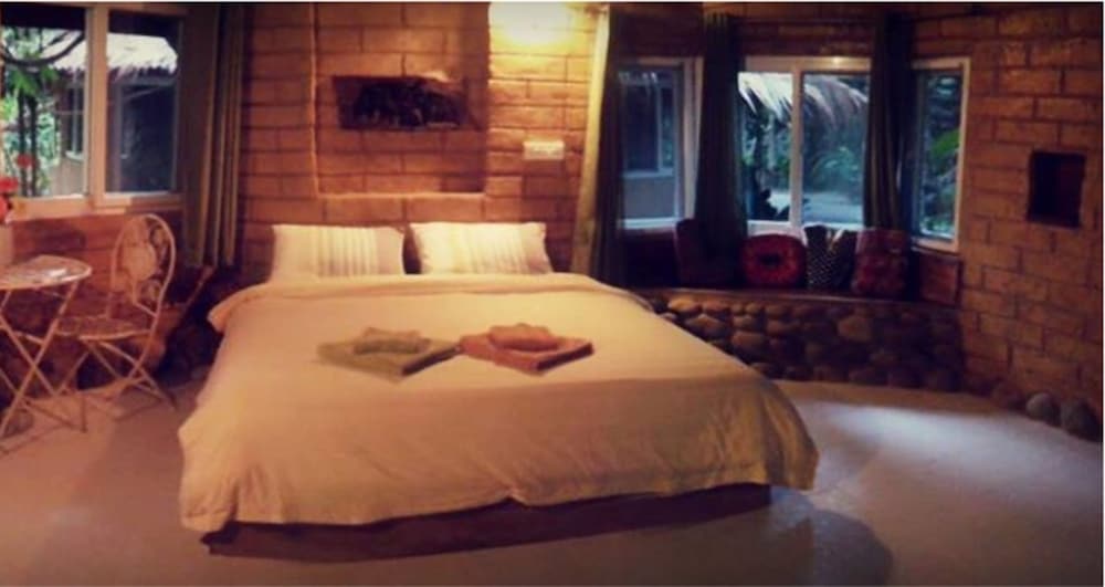 Baandin Chiewlarn Resort