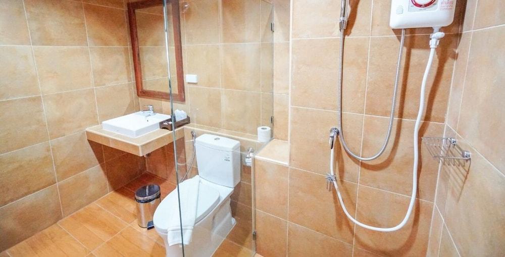 Nan Green Lake View Resort