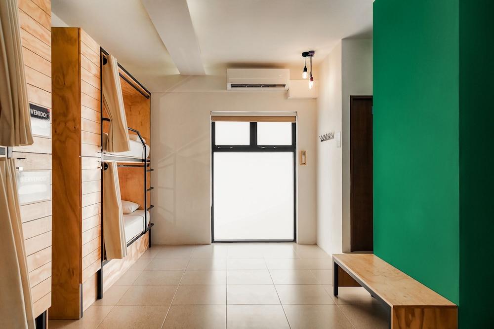 Nomads Hotel & Rooftop pool