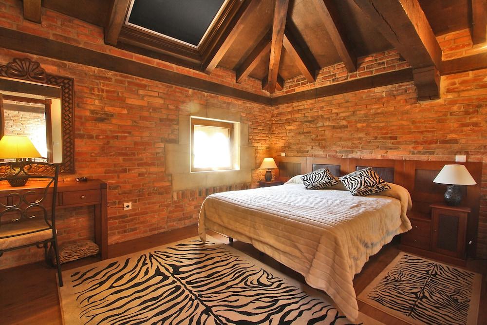 Posada Medieval el Manjon