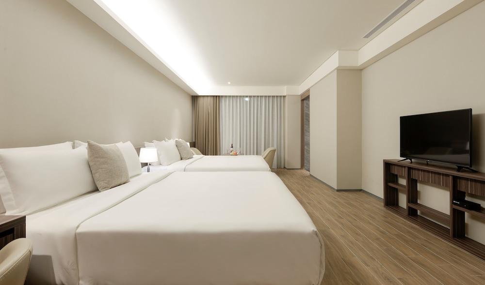 Cuncyue Hot Spring Resort