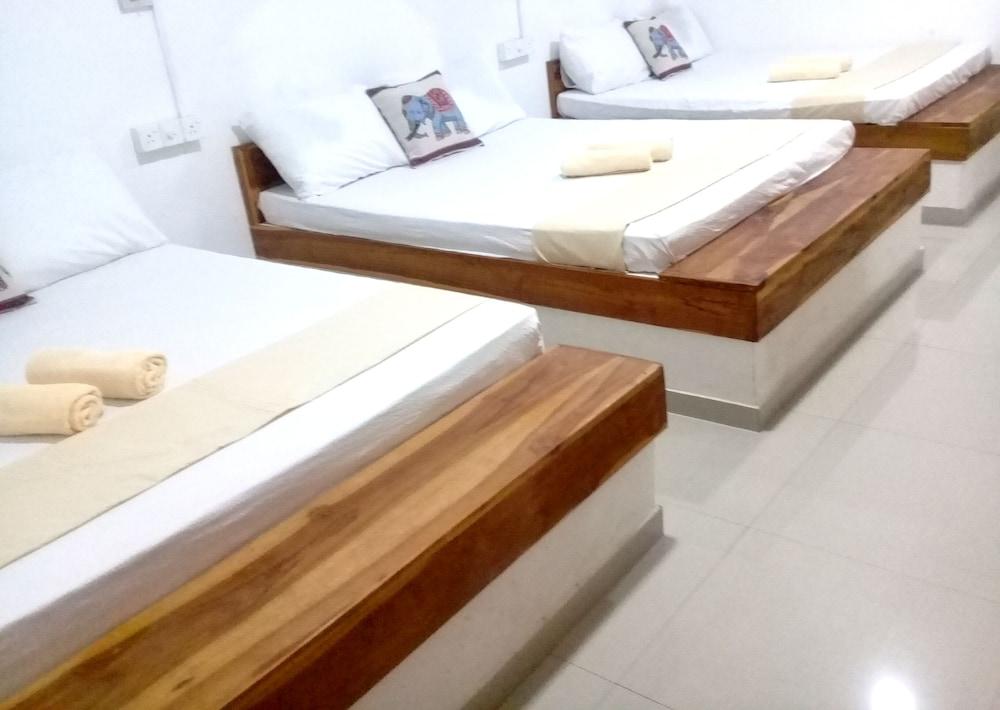 Eagle Safari Family Bungalow Udawalwe