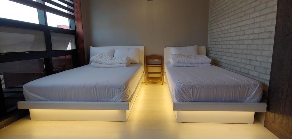 Mokpo White Windmill Guesthouse