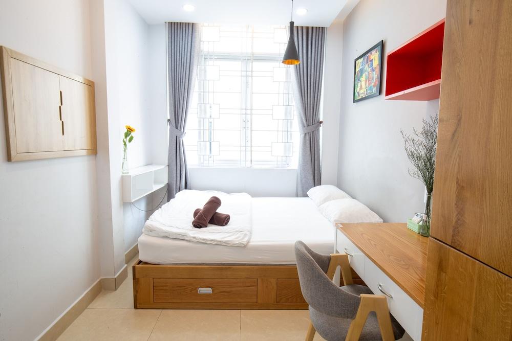 Hostie Saigon Wanderlust Home